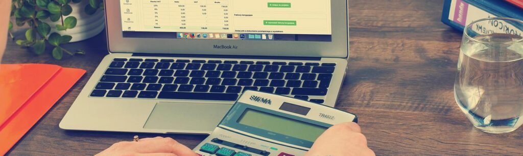 bookkeeping, accounting, taxes-615384.jpg